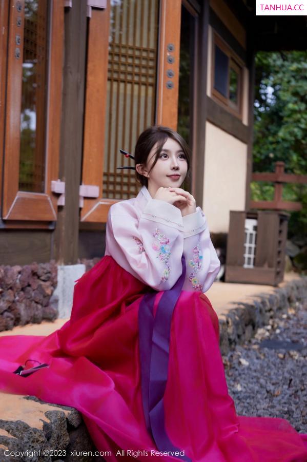 tina_甜仔  [XiuRen]高清写真图 2023.10.18 No.7522 tina_甜仔 济州岛旅拍第7张图片
